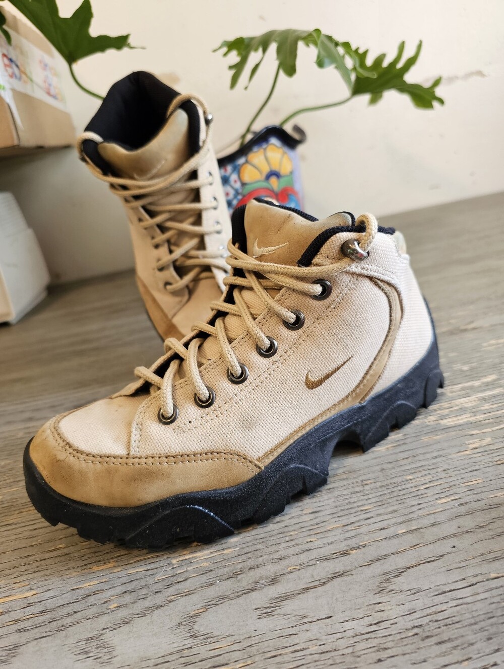 VINTAGE Nike ACG Hiking Trail Boots Women Size 7 Brown Black Leather SAMPLE Y2K